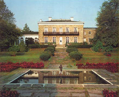 Bartow Pell Mansion