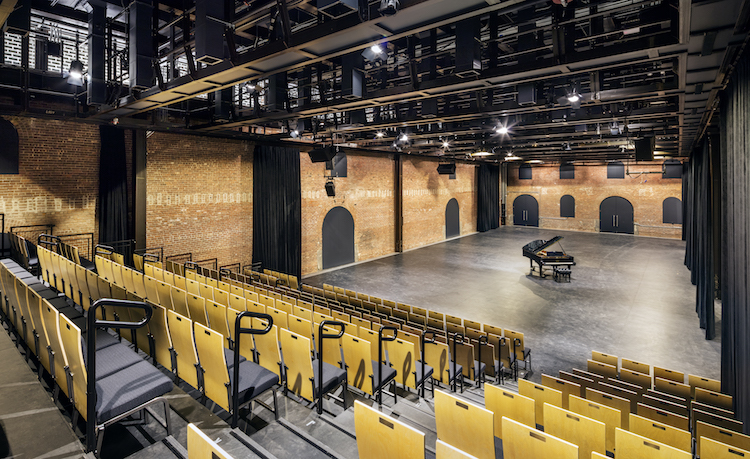 St
                              Ann's Warehouse